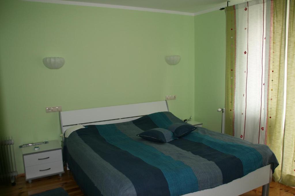 Guest House Sergey Kolasin Ruang foto
