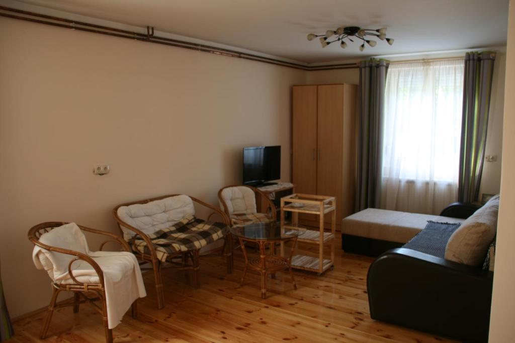 Guest House Sergey Kolasin Bagian luar foto
